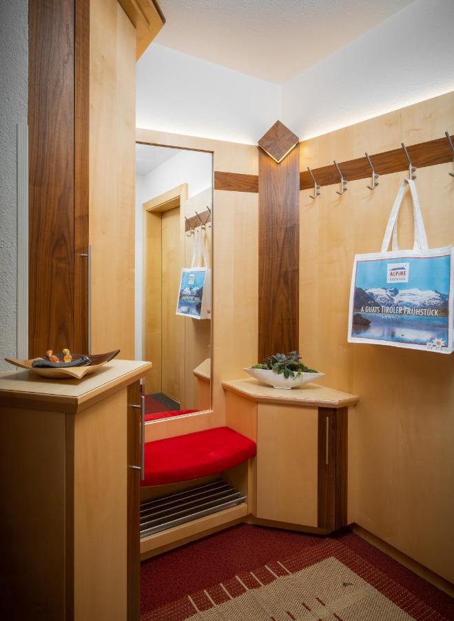 Ferienhaus Sonnenhang Matrei in Osttirol Bagian luar foto