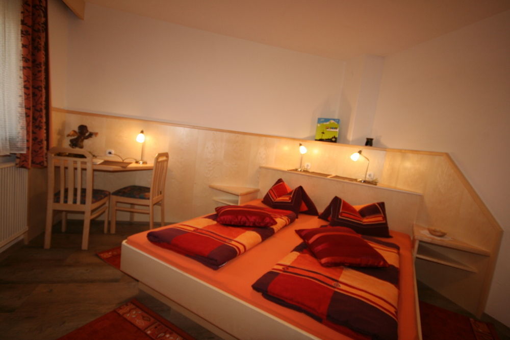 Ferienhaus Sonnenhang Matrei in Osttirol Bagian luar foto